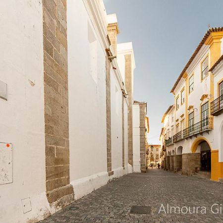 Almoura Giraldo Centro Historico Apartment Evora Exterior photo